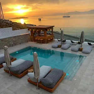 Apiro Mykonos מלון